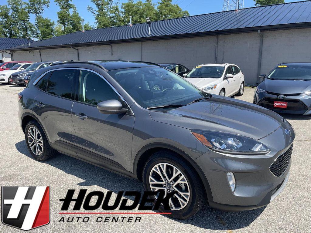 used 2022 Ford Escape car, priced at $15,995