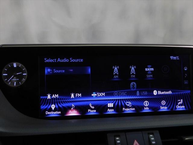 2021 Eminent White Pearl Lexus ES 300h