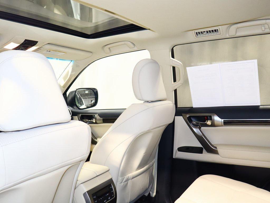 used 2022 Lexus GX 460 car, priced at $52,988