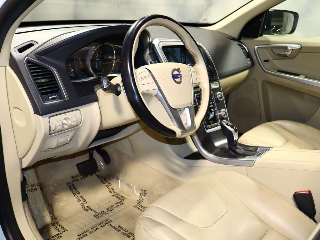 used 2015 Volvo XC60 car, priced at $12,824