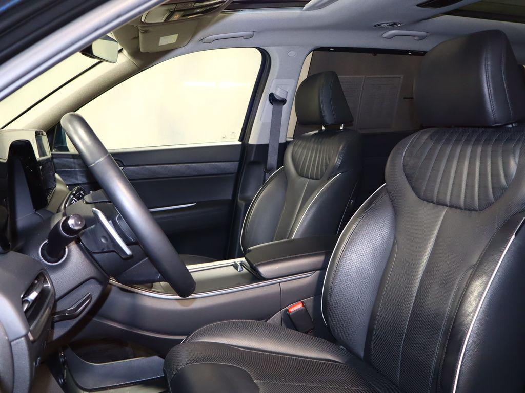 used 2023 Hyundai Palisade car, priced at $35,372