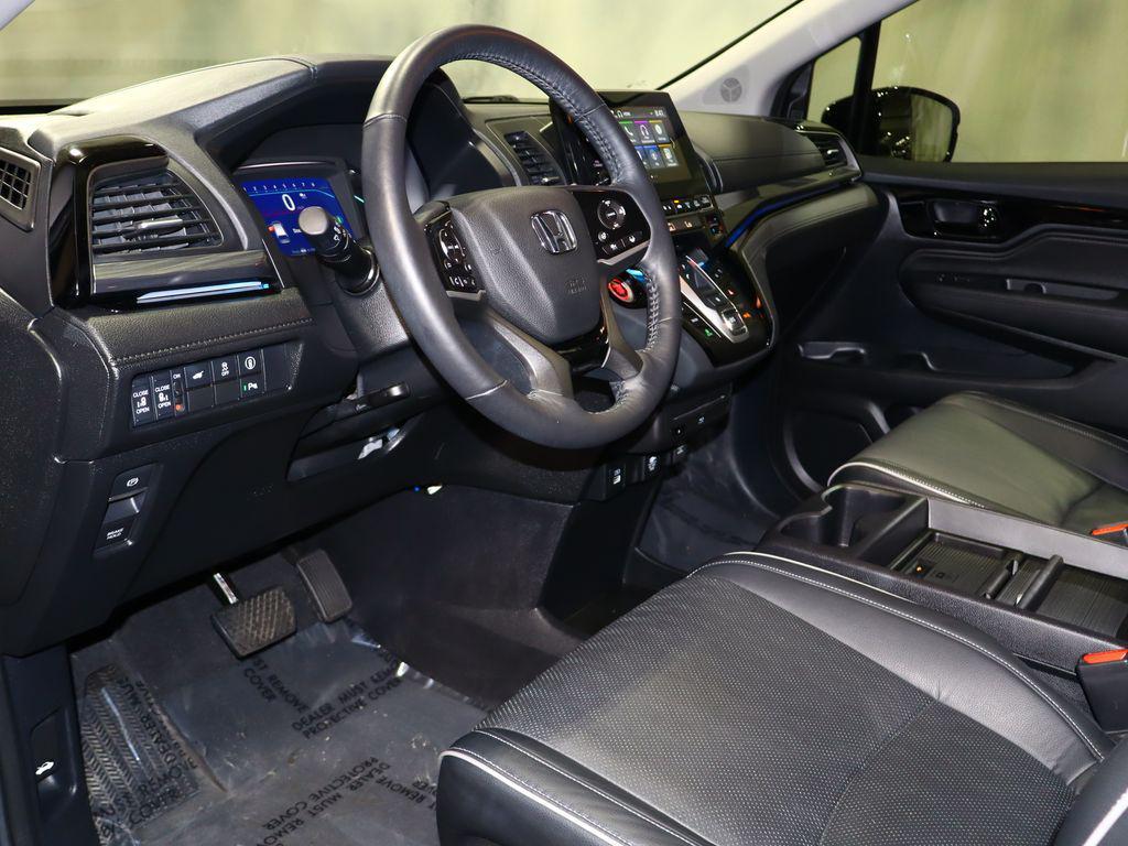 used 2024 Honda Odyssey car, priced at $41,324