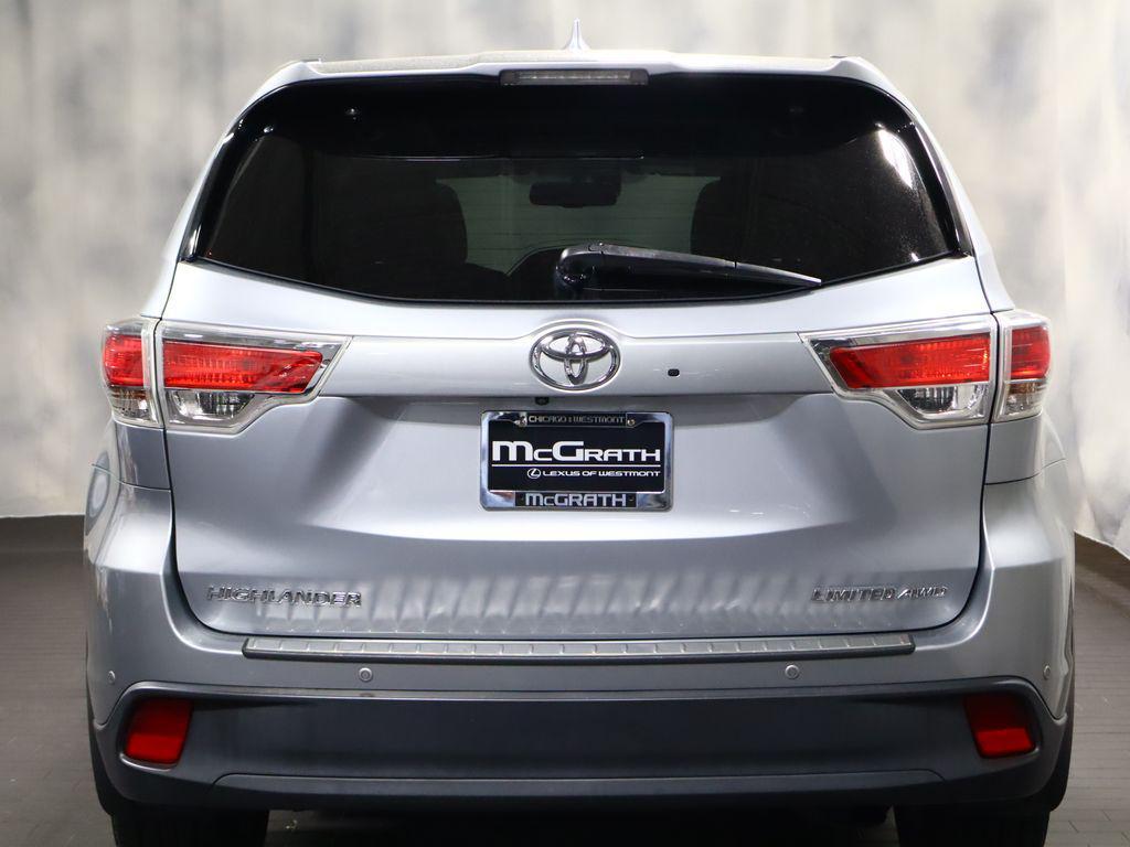 used 2014 Toyota Highlander car, priced at $13,988
