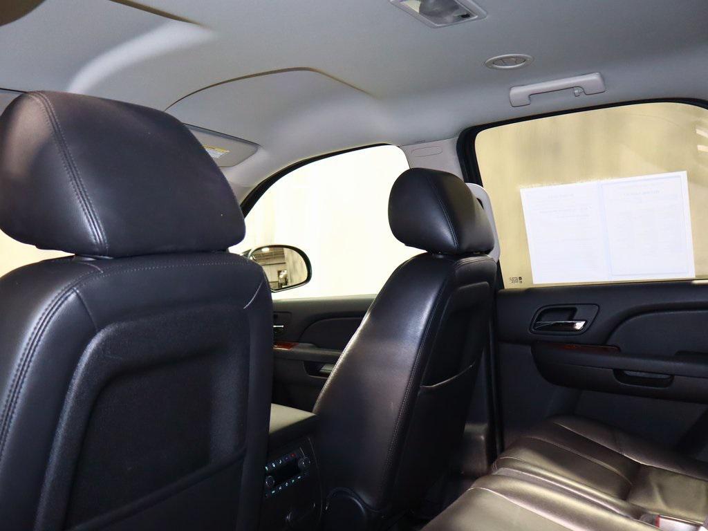 used 2013 GMC Yukon car, priced at $12,988