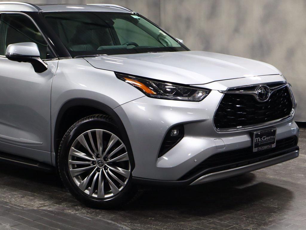 used 2023 Toyota Highlander car, priced at $38,450