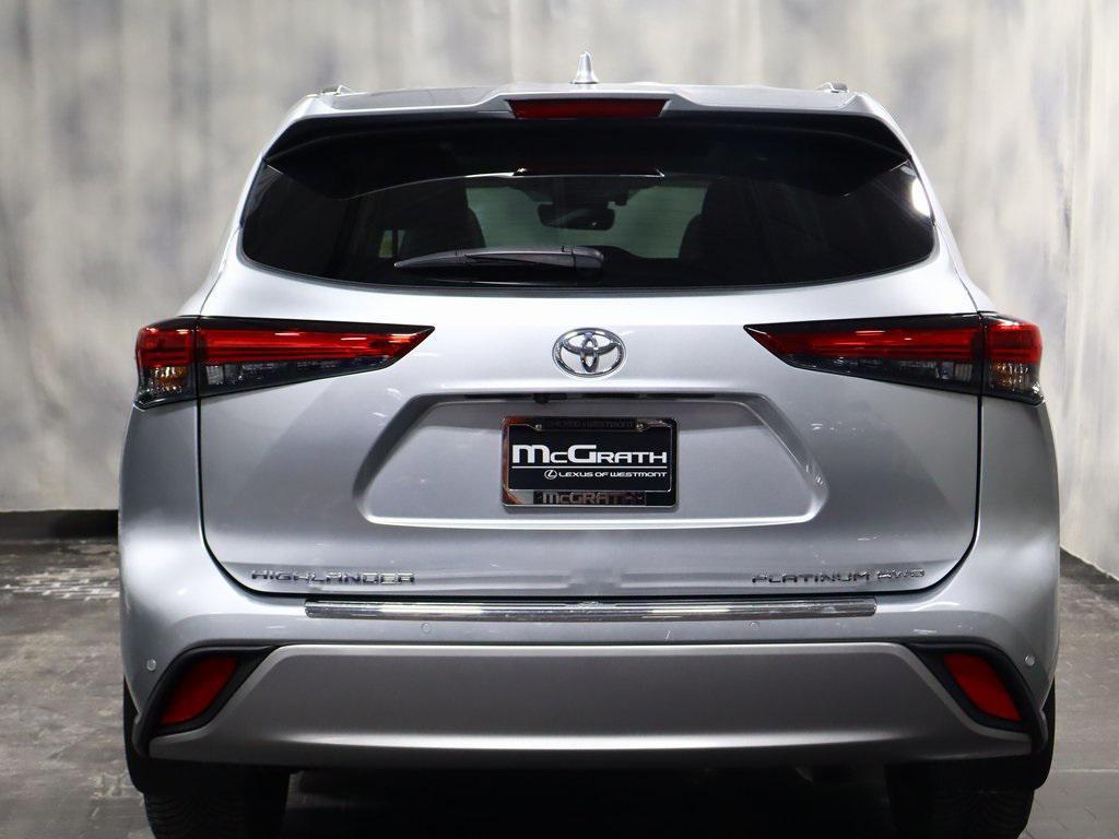 used 2023 Toyota Highlander car, priced at $38,450