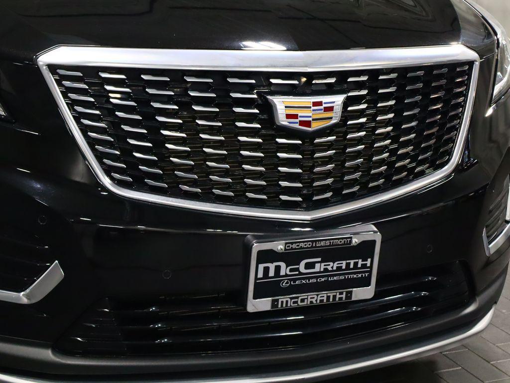 used 2021 Cadillac XT5 car, priced at $29,372