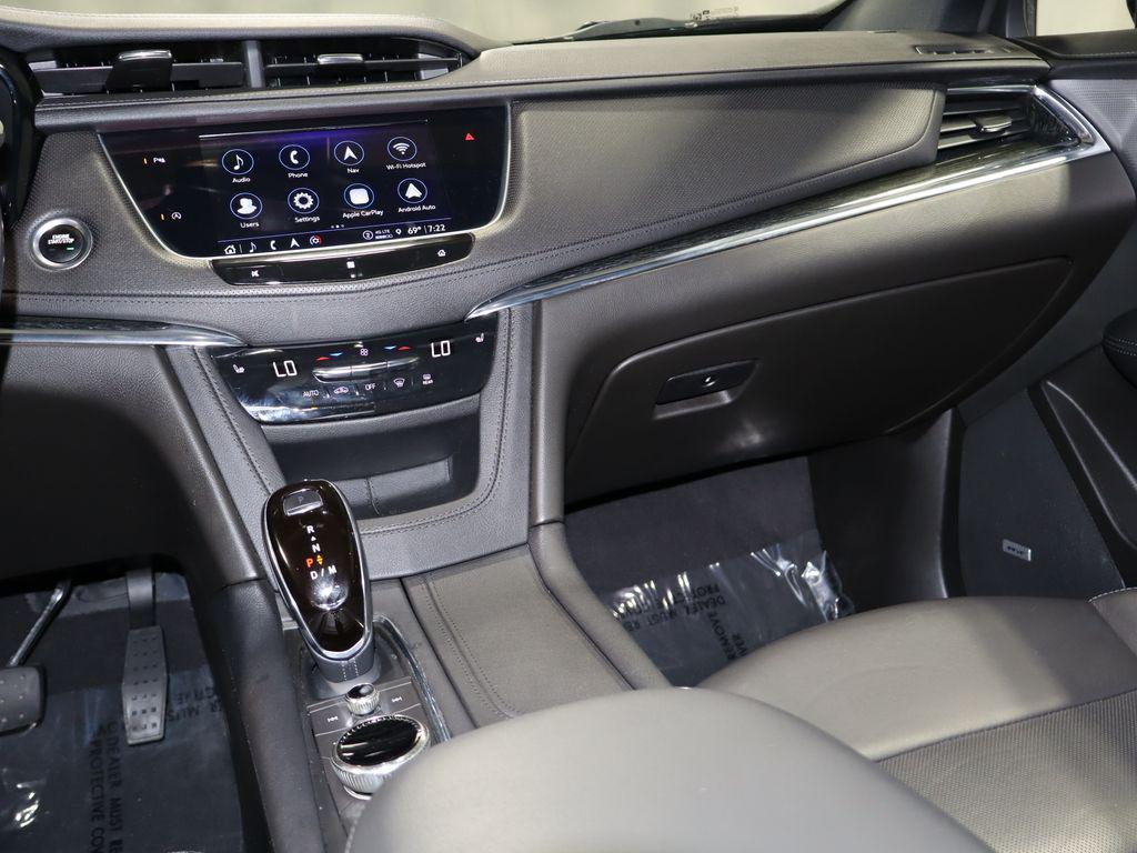 used 2021 Cadillac XT5 car, priced at $29,372