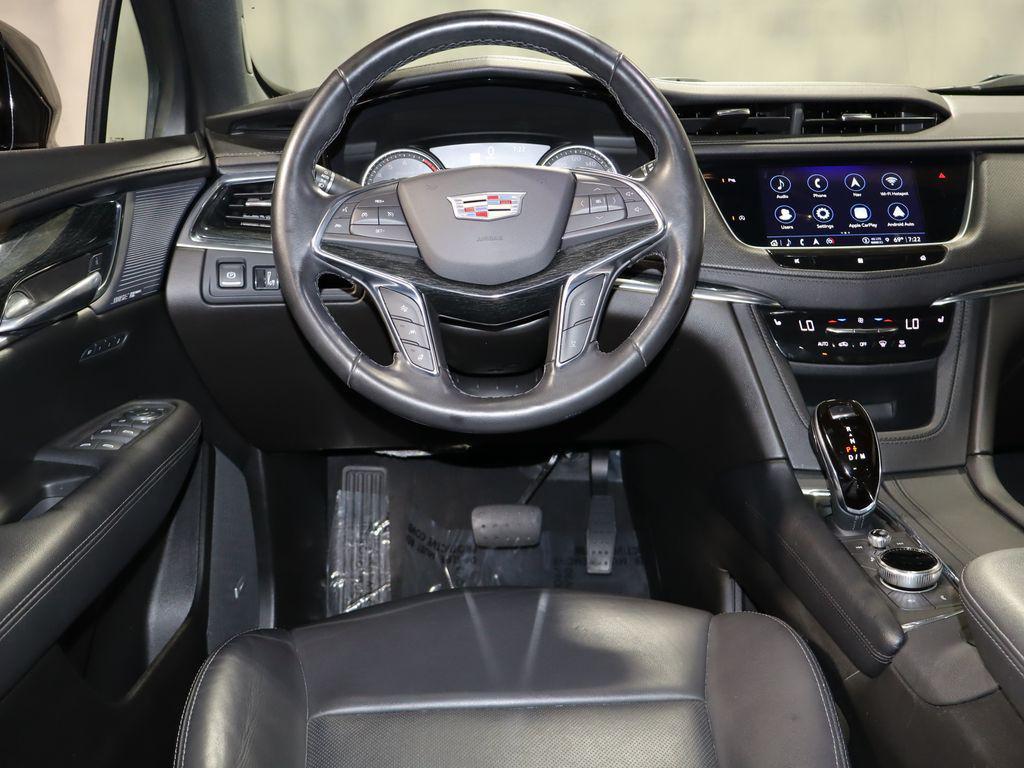 used 2021 Cadillac XT5 car, priced at $29,372