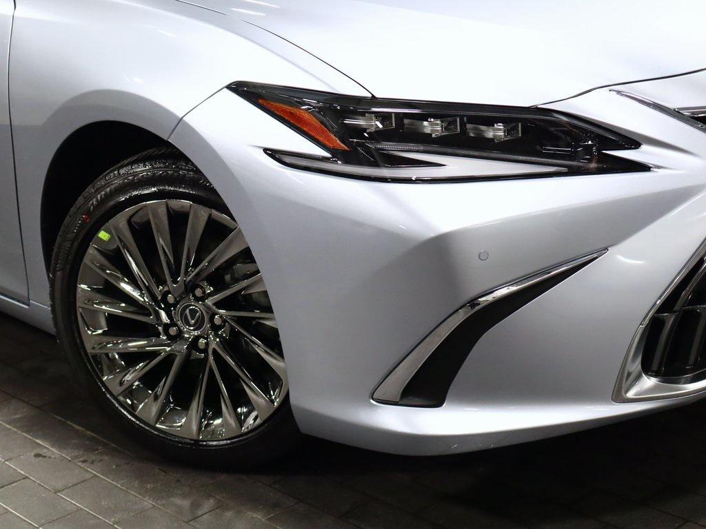 new 2025 Lexus ES 350 car, priced at $56,634
