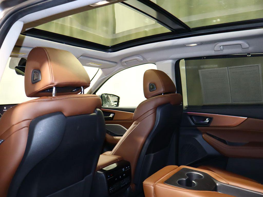 used 2023 Acura MDX car, priced at $38,947