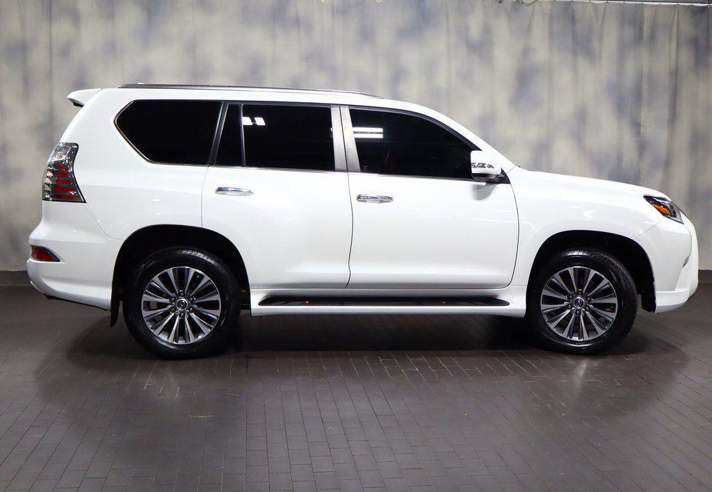 used 2022 Lexus GX 460 car, priced at $53,988