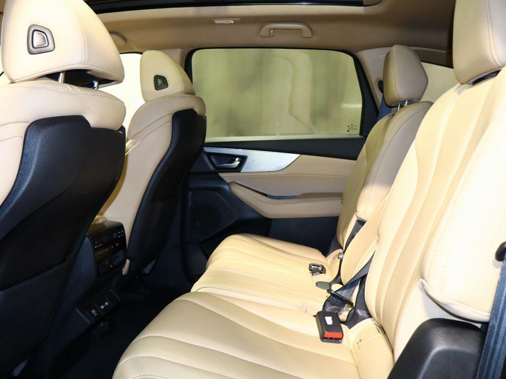 used 2022 Acura MDX car, priced at $30,995