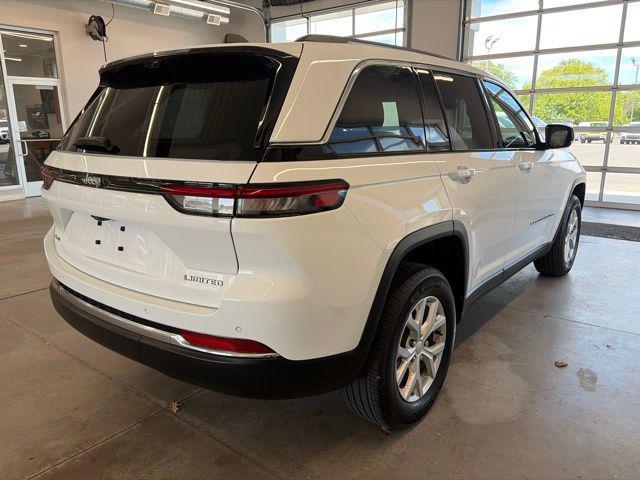 used 2023 Jeep Grand Cherokee car, priced at $33,323