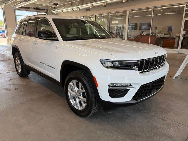 used 2023 Jeep Grand Cherokee car, priced at $33,323