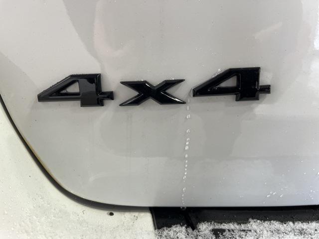 used 2015 Jeep Grand Cherokee car, priced at $8,441