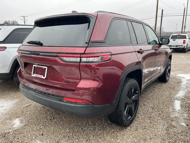 new 2025 Jeep Grand Cherokee car, priced at $50,720