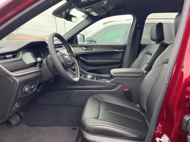 new 2025 Jeep Grand Cherokee car, priced at $50,720