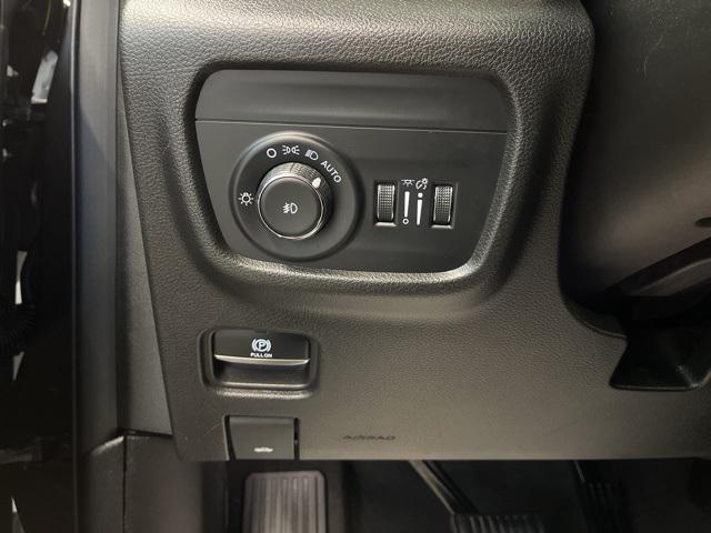 used 2022 Jeep Grand Cherokee L car, priced at $29,079