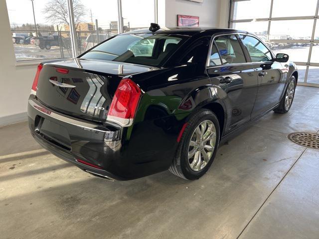 used 2022 Chrysler 300 car, priced at $24,995