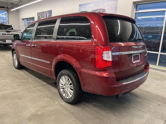 used 2014 Chrysler Town & Country car, priced at $17,995