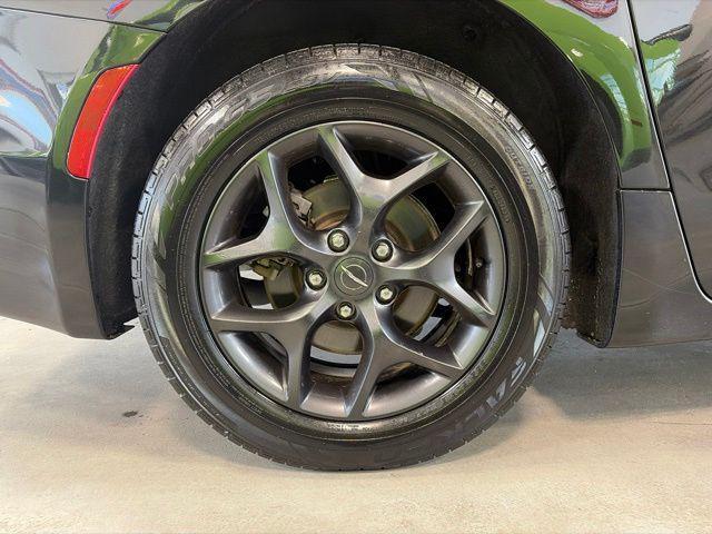 used 2019 Chrysler Pacifica car, priced at $18,586