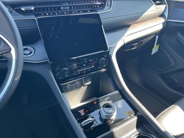 new 2025 Jeep Grand Cherokee L car, priced at $49,495