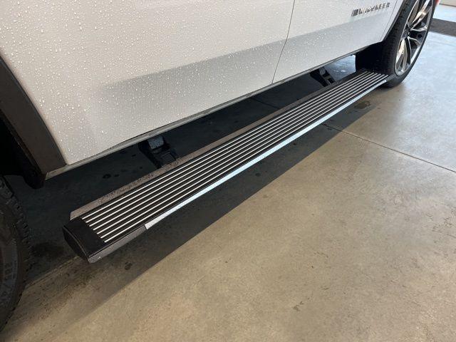 used 2022 Jeep Wagoneer car, priced at $37,995