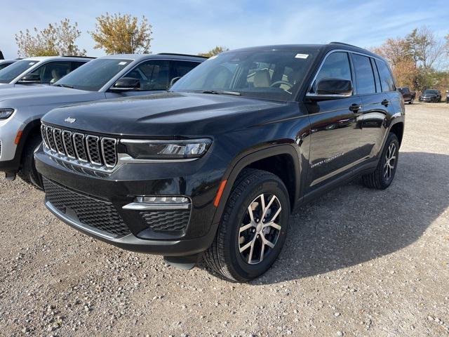 new 2025 Jeep Grand Cherokee car, priced at $47,495