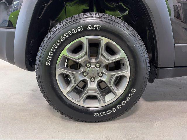 used 2022 Jeep Cherokee car, priced at $26,587