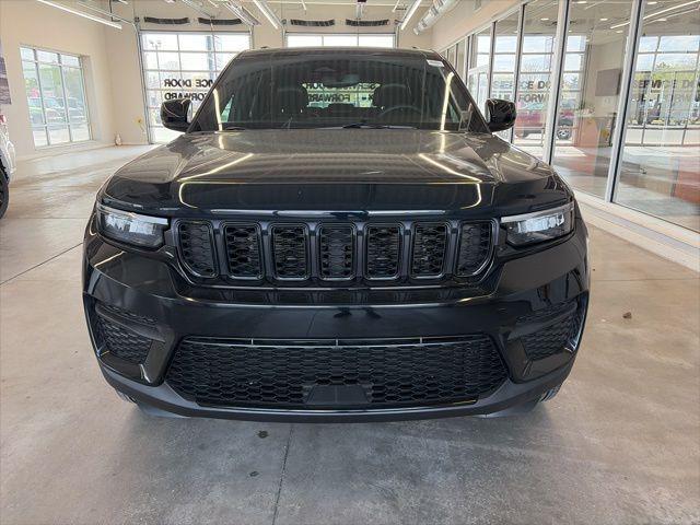 used 2024 Jeep Grand Cherokee car, priced at $33,538