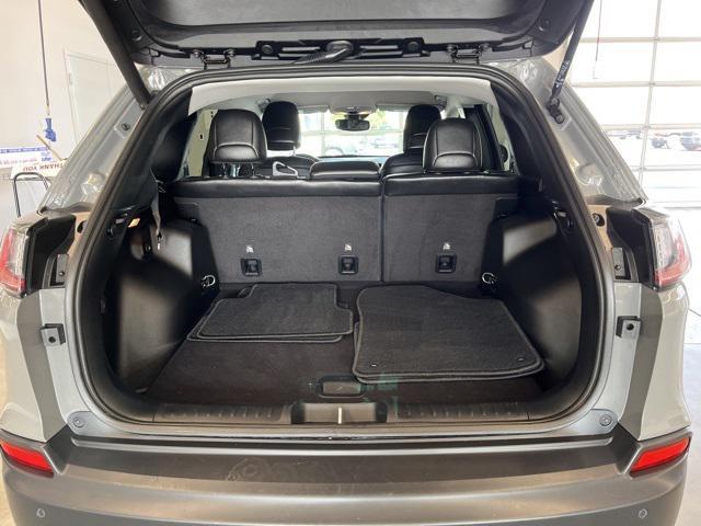 used 2020 Jeep Cherokee car, priced at $17,320