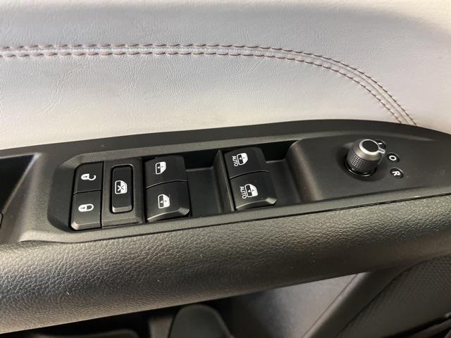 used 2024 Jeep Compass car, priced at $25,192