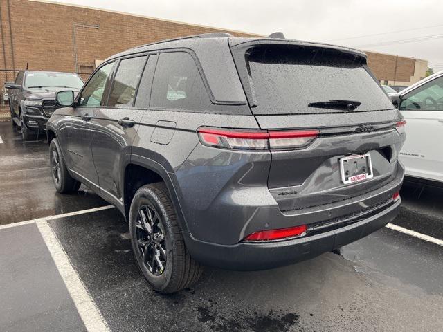 new 2025 Jeep Grand Cherokee car, priced at $46,730