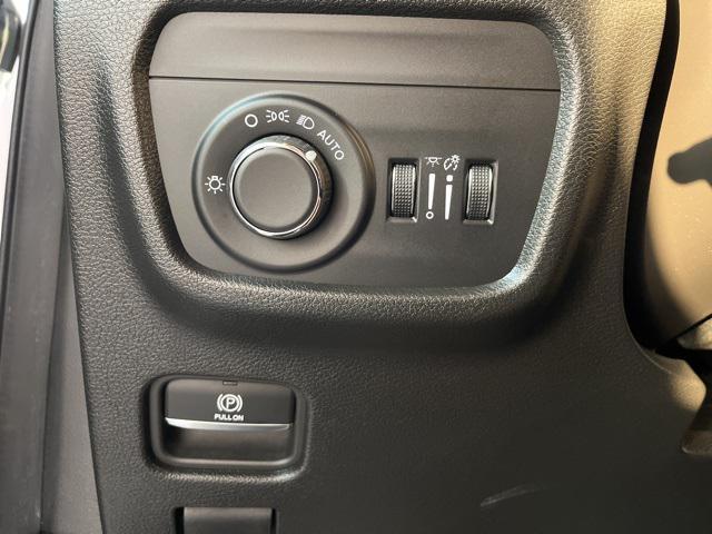 used 2025 Jeep Grand Cherokee L car, priced at $35,697