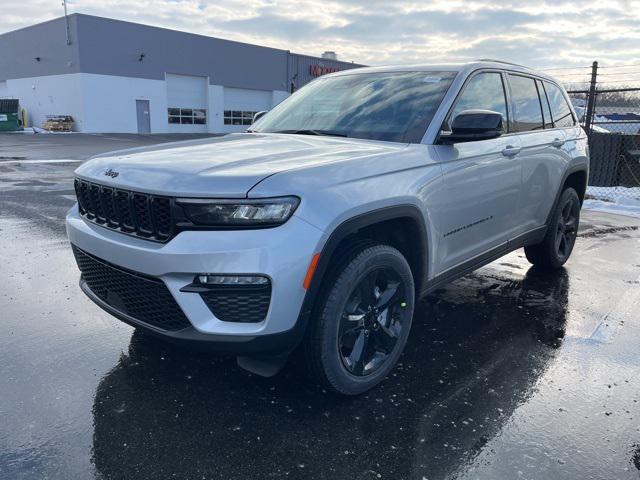 new 2025 Jeep Grand Cherokee car, priced at $50,720