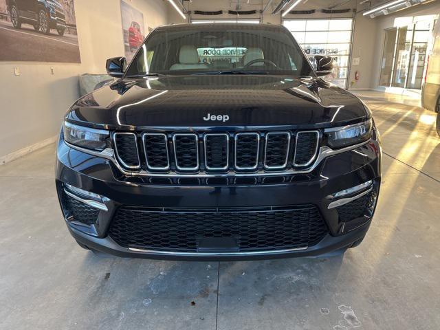 used 2024 Jeep Grand Cherokee car, priced at $35,173