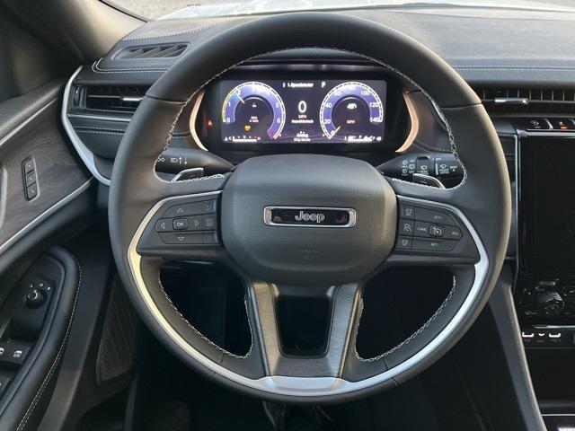 new 2025 Jeep Grand Cherokee car, priced at $46,900