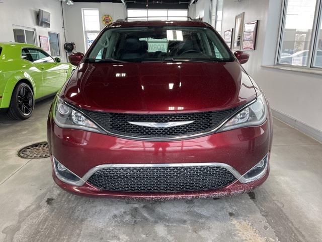 used 2017 Chrysler Pacifica car, priced at $11,034