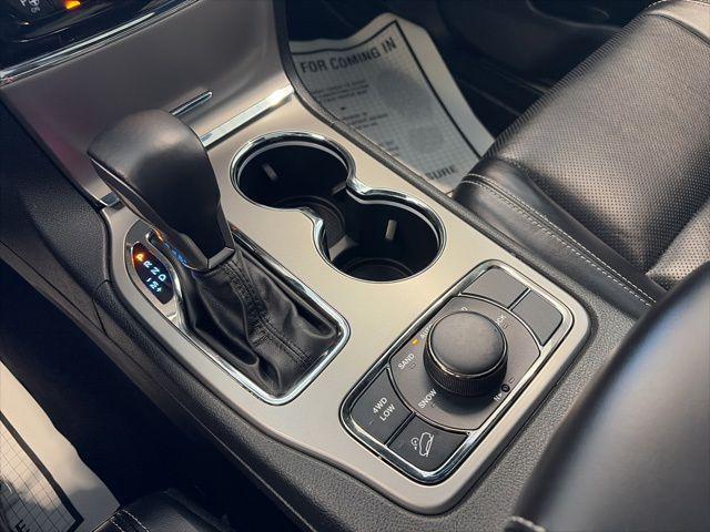 used 2021 Jeep Grand Cherokee car, priced at $23,572