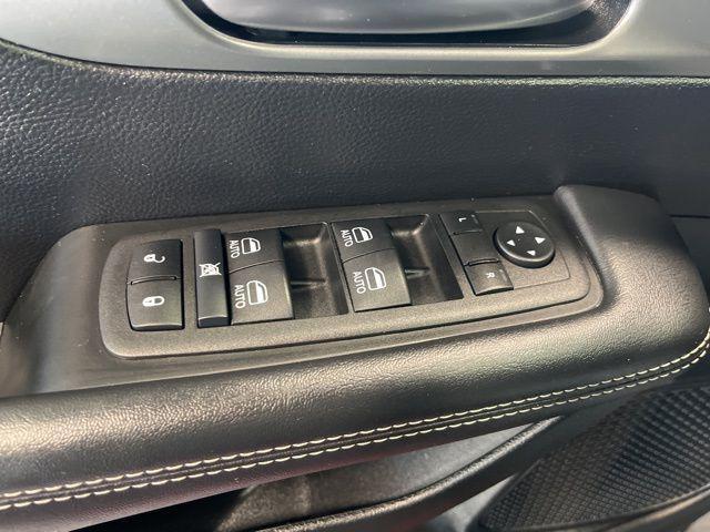 used 2025 Chrysler Pacifica car, priced at $28,896