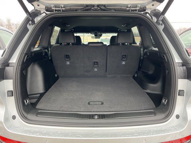 new 2025 Jeep Grand Cherokee car, priced at $50,720