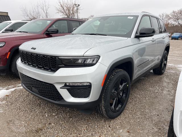 new 2025 Jeep Grand Cherokee car, priced at $50,720