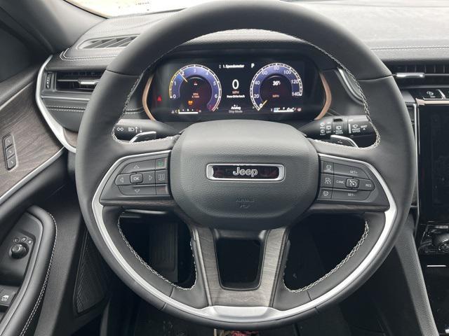 new 2025 Jeep Grand Cherokee car, priced at $50,720