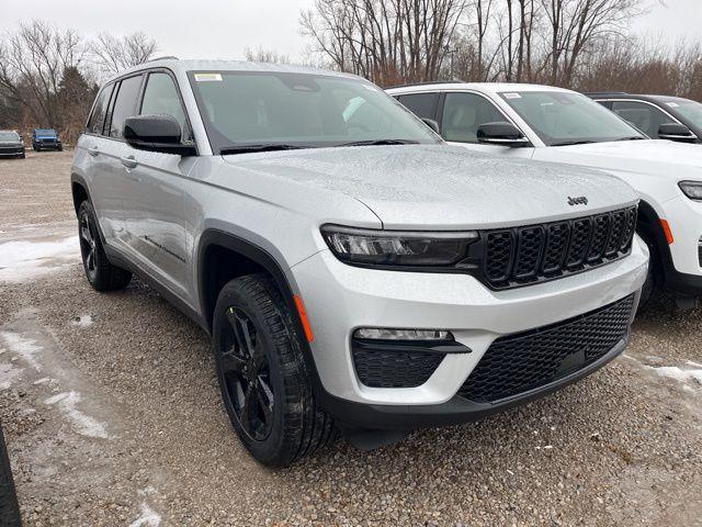 new 2025 Jeep Grand Cherokee car, priced at $50,720