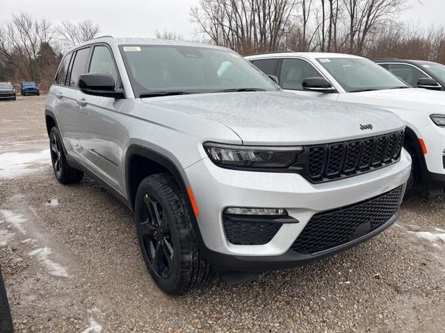 new 2025 Jeep Grand Cherokee car, priced at $50,720