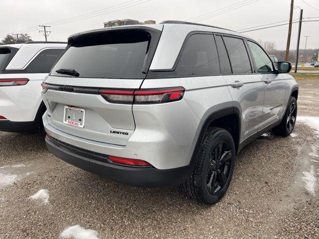 new 2025 Jeep Grand Cherokee car, priced at $50,720