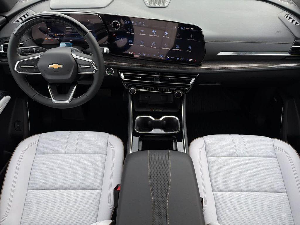 new 2026 Chevrolet Traverse car, priced at $61,470