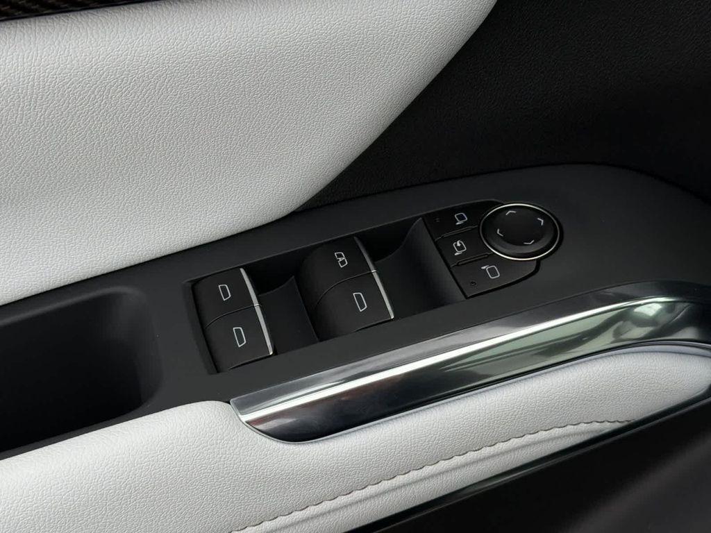 new 2026 Chevrolet Traverse car, priced at $61,470