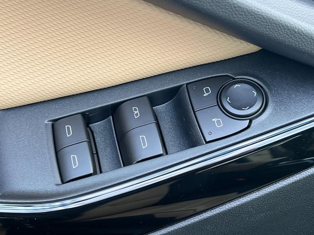 new 2026 Chevrolet Equinox car, priced at $41,760